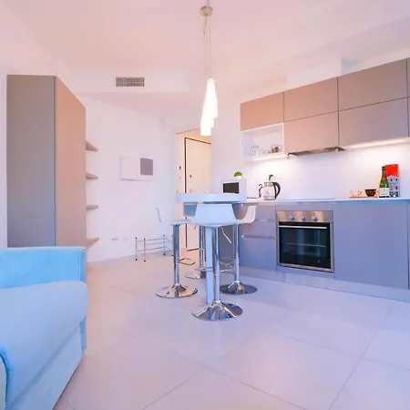 Ferienwohnung H11 Luxury 9A - Porto - Piscina - Jacuzzi Santo Stefano al Mare Exterior foto