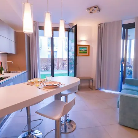Ferienwohnung H11 Luxury 9A - Porto - Piscina - Jacuzzi Santo Stefano al Mare Exterior foto