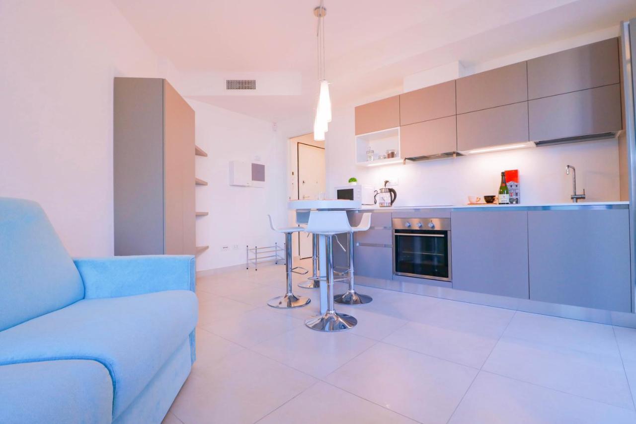 H11 Luxury 9a - Porto - Piscina - Jacuzzi Santo Stefano al Mare