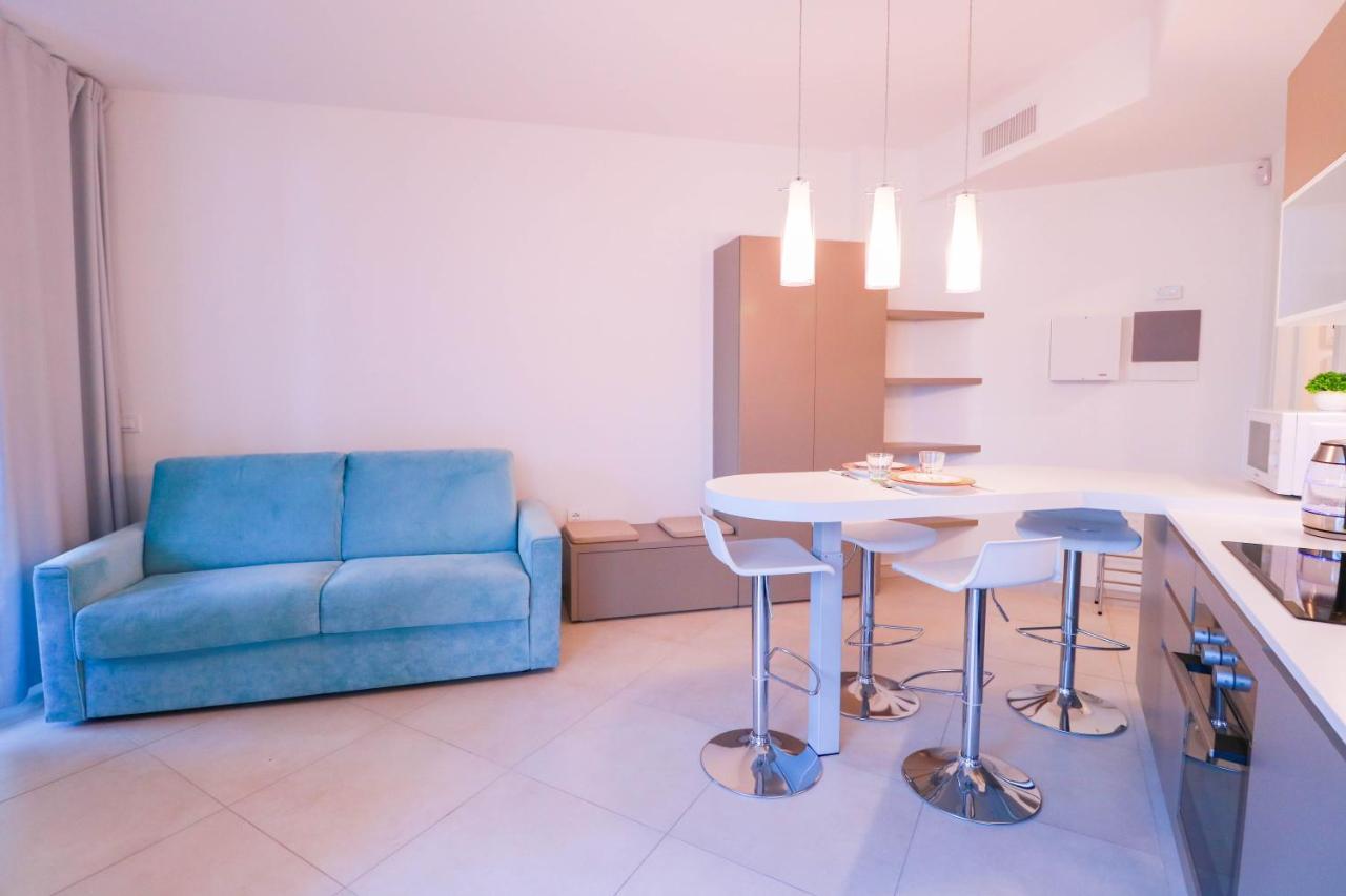 H11 Luxury 9a - Porto - Piscina - Jacuzzi Apartment